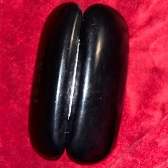 Authentic  Gucci Black leather Sunglasses case - Picture 3 of 11